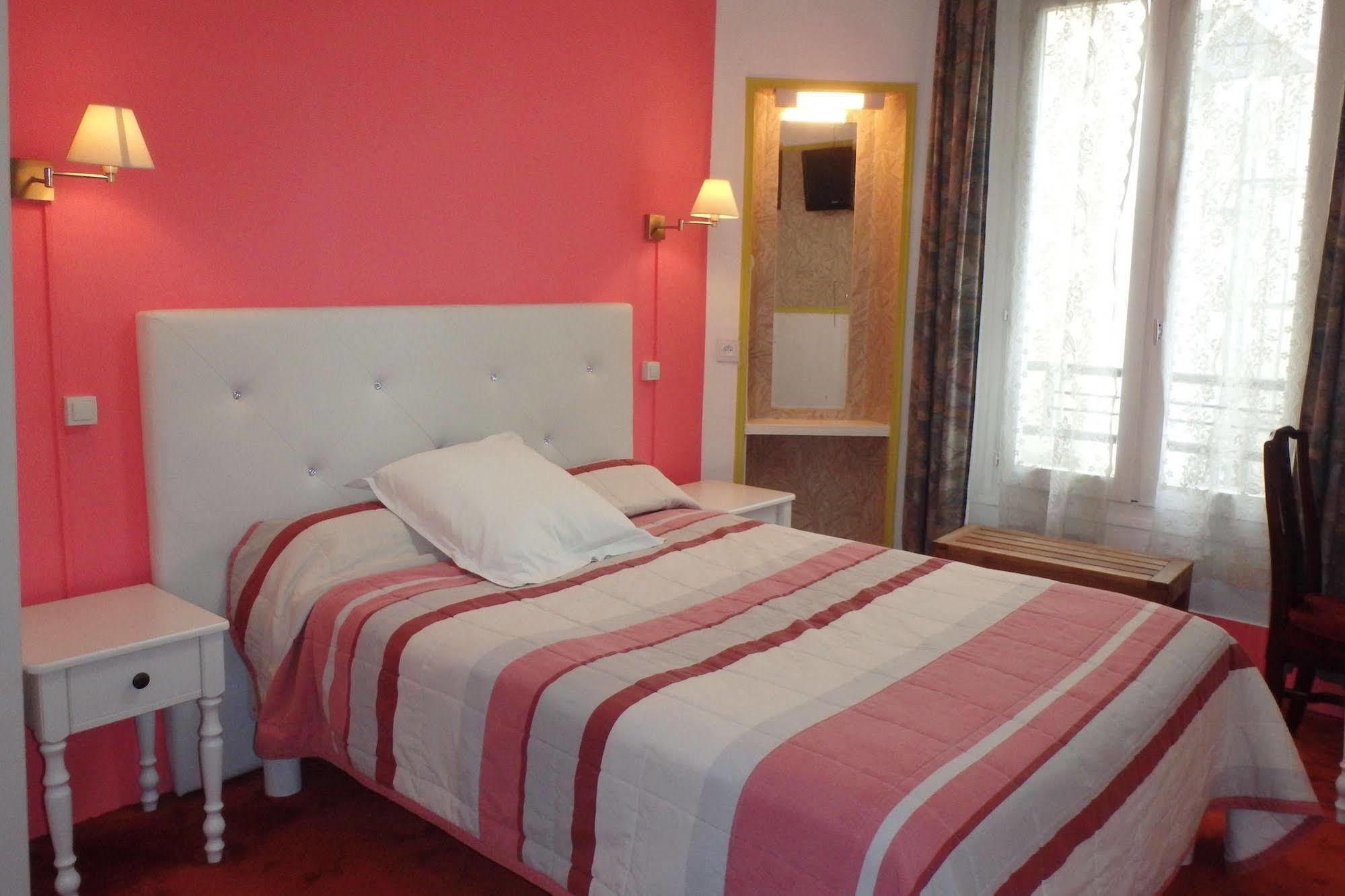 Maillot 2* Neuilly-sur-Seine